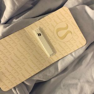 COPY - NWT Lululemon Sage Scarf